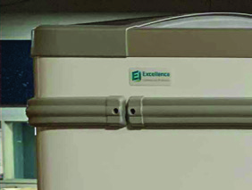 Excellence Industries HR-18H 73 3/8" Island Merchandiser Freezer, 24.9 Cu Ft.